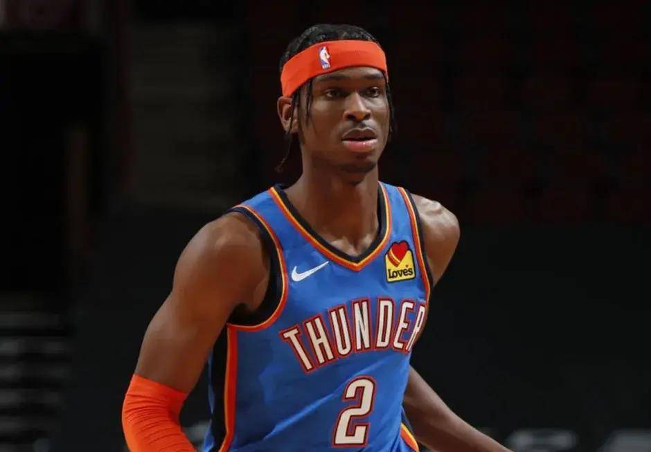 要求选手在 要求选手在