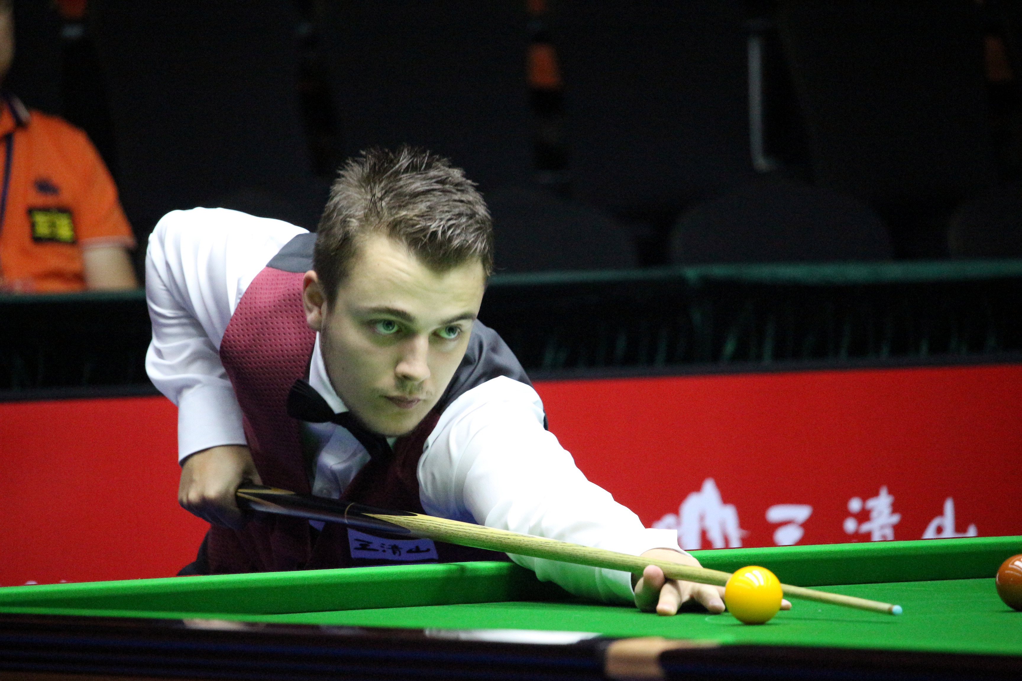 斯尼亚的前 斯尼亚的前